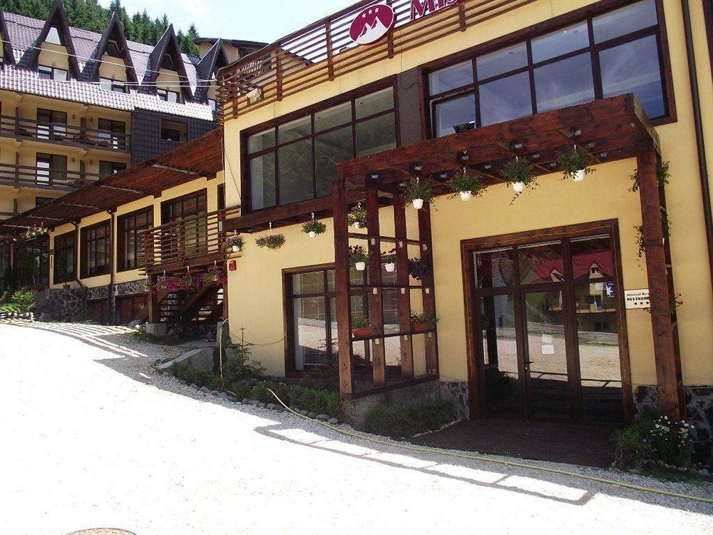 Mistral Resort Moeciu De Sus Buitenkant foto