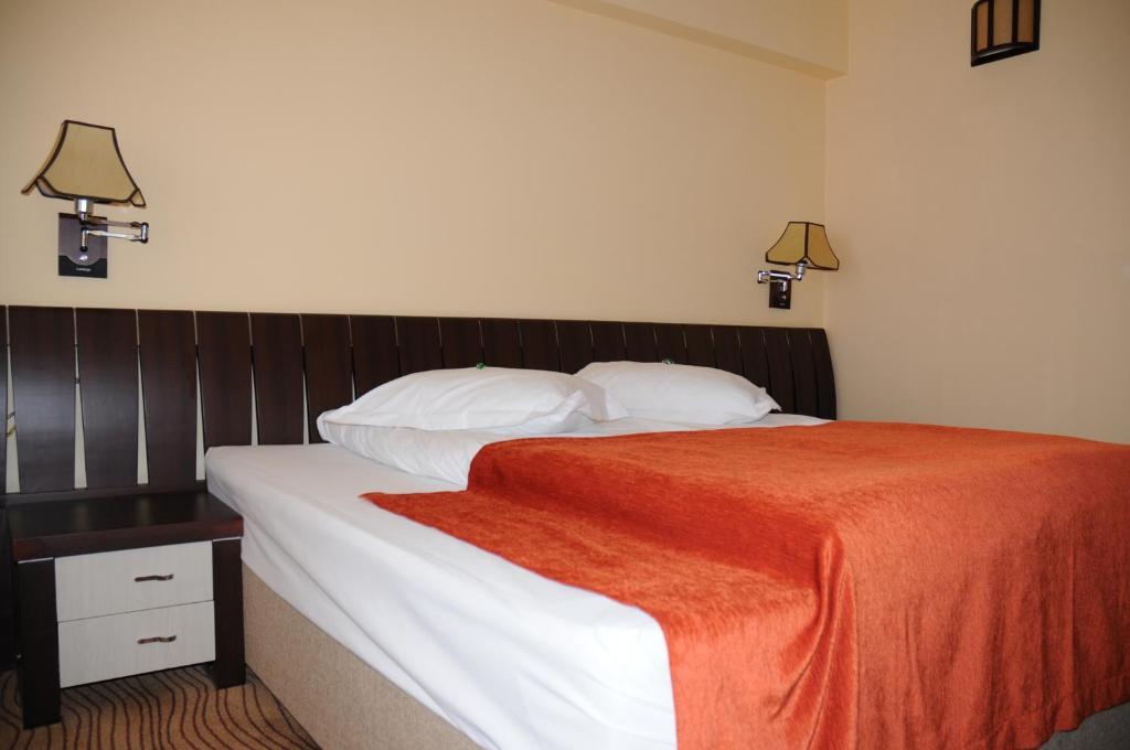Mistral Resort Moeciu De Sus Buitenkant foto