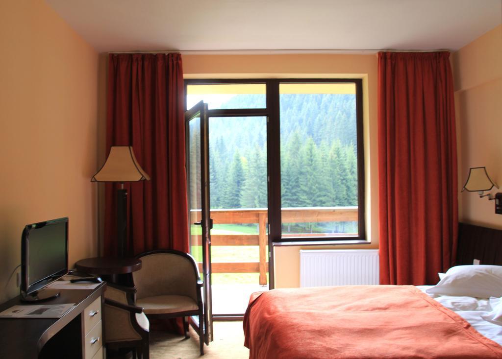 Mistral Resort Moeciu De Sus Buitenkant foto