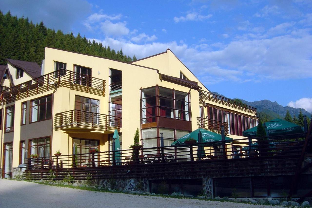 Mistral Resort Moeciu De Sus Buitenkant foto